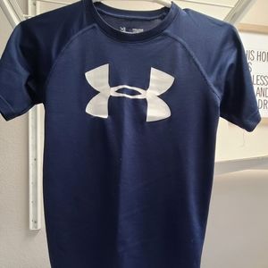 Underarmour dry fit T-shirt Size S